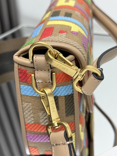 フェンディバッグ内部構造